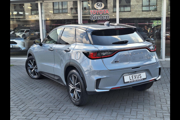 Lexus LBX 1.5 Hybrid Emotion Tech Pack | Leer, Elektrische achterklep, Keyless, Stoel + Stuurverwarming, 18 inch, Privacy glass