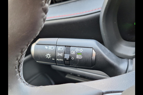 Lexus LBX 1.5 Hybrid Emotion Tech Pack | Leer, Elektrische achterklep, Keyless, Stoel + Stuurverwarming, 18 inch, Privacy glass