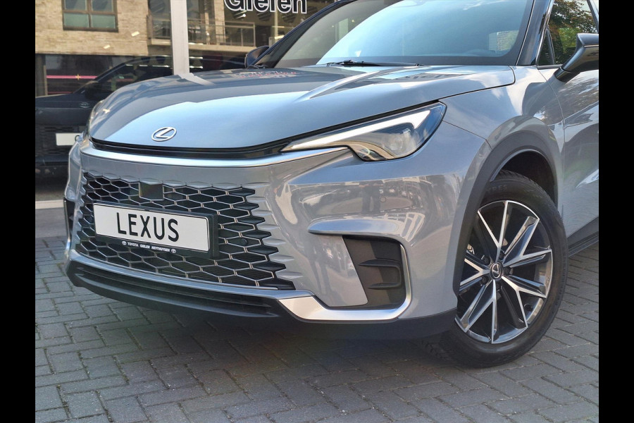 Lexus LBX 1.5 Hybrid Emotion Tech Pack | Leer, Elektrische achterklep, Keyless, Stoel + Stuurverwarming, 18 inch, Privacy glass
