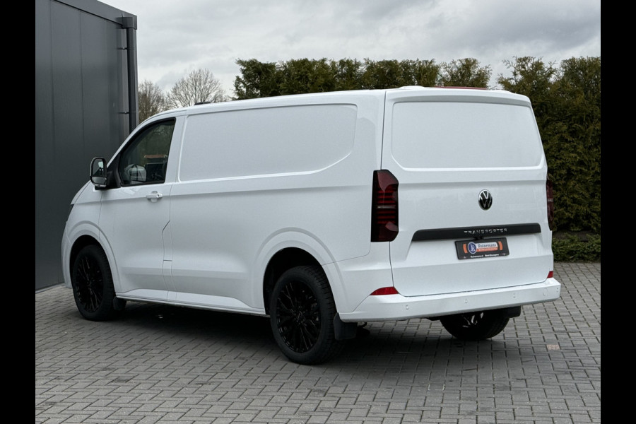 Volkswagen Transporter 2.0 TDI 150 PK STYLE / AUTOMAAT / L1H1 / BPM VRIJ! / ACHTERKLEP / ECC / CRUISE / LANE ASSIST / CAMERA / 3-ZITS