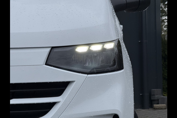 Volkswagen Transporter 2.0 TDI 150 PK STYLE / AUTOMAAT / L1H1 / BPM VRIJ! / ACHTERKLEP / ECC / CRUISE / LANE ASSIST / CAMERA / 3-ZITS