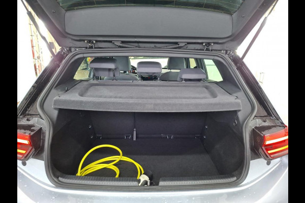 Volkswagen ID.3 Life 58 kWh stoelverwarming | navi | sfeer