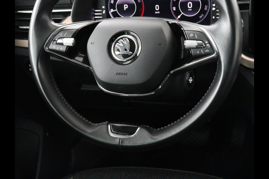 Škoda Kamiq 1.0 TSI Business Edition | Stoelverwarming | Carplay | Navigatie | Keyless | Virtual Cockpit | Full LED | Parkeerhulp | Climate control | Cruise control | Bluetooth