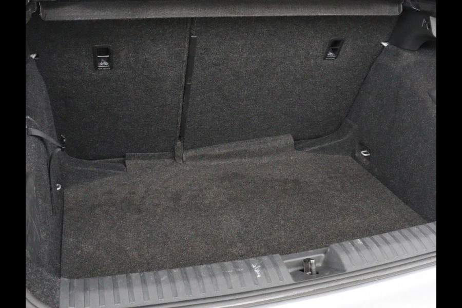 Škoda Kamiq 1.0 TSI Business Edition | Stoelverwarming | Carplay | Navigatie | Keyless | Virtual Cockpit | Full LED | Parkeerhulp | Climate control | Cruise control | Bluetooth