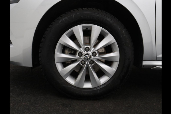 Škoda Kamiq 1.0 TSI Business Edition | Stoelverwarming | Carplay | Navigatie | Keyless | Virtual Cockpit | Full LED | Parkeerhulp | Climate control | Cruise control | Bluetooth