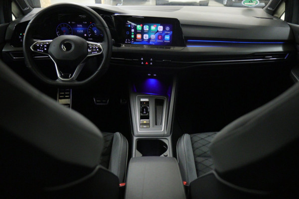 Volkswagen Golf 1.5 eTSI R-Line Pano/HUD/H&K/CAM/BLINDESPOT/BOMVOL