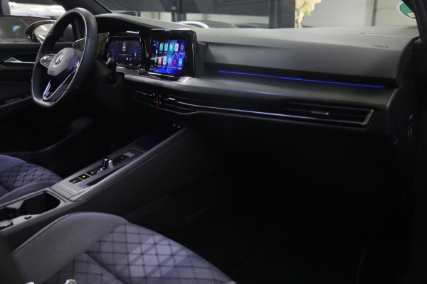 Volkswagen Golf 1.5 eTSI R-Line Pano/HUD/H&K/CAM/BLINDESPOT/BOMVOL