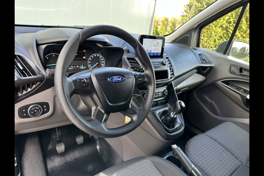 Ford Transit Connect 1.5 EcoBlue 100 PK / L2H1 / UNIEK !! 5.324 KM !! / 3 ZITS / CAMERA / AIRCO / NAVI / STOELVERWARMING