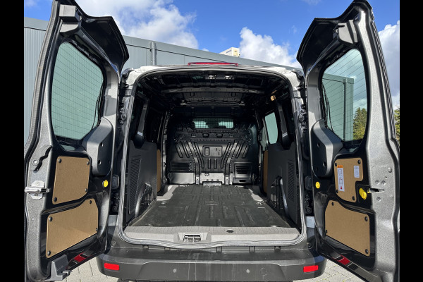 Ford Transit Connect 1.5 EcoBlue 100 PK / L2H1 / UNIEK !! 5.324 KM !! / 3 ZITS / CAMERA / AIRCO / NAVI / STOELVERWARMING