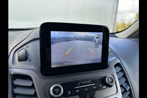 Ford Transit Connect 1.5 EcoBlue 100 PK / L2H1 / UNIEK !! 5.324 KM !! / 3 ZITS / CAMERA / AIRCO / NAVI / STOELVERWARMING