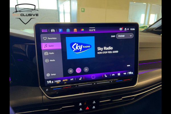 Volkswagen Golf 2.0 TSI 4Motion 8.5R Akra/Pano/H&K/HUD/ACC/Carplay