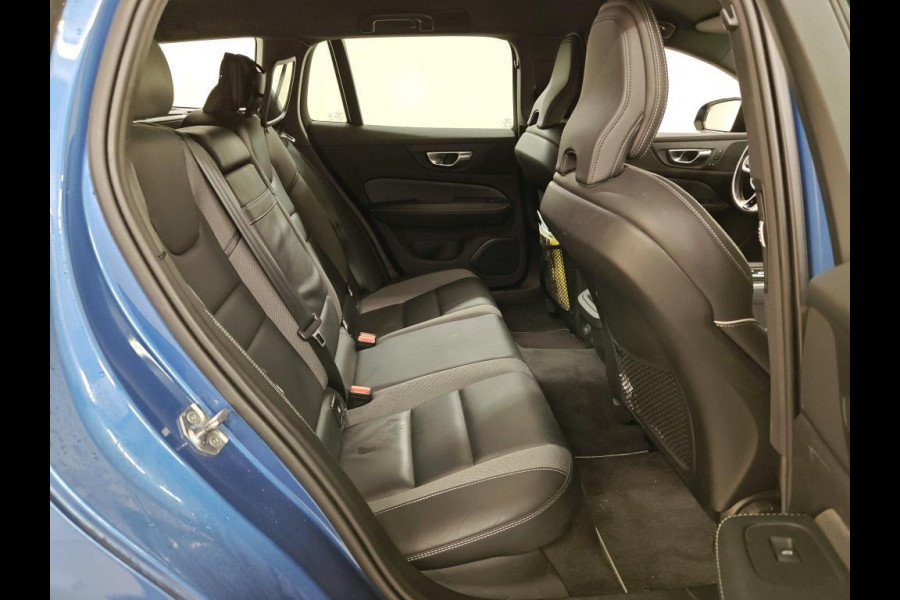 Volvo V60 2.0 B3 R-Design NL-AUTO | R-DESIGN | TREKHAAK