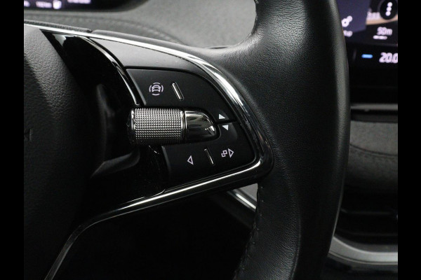 Škoda ENYAQ iV 60 | Trekhaak | Half leder | Carplay | Navigatie | Full LED | 19'' | Cruise control | Sfeerverlichting | Parkeerhulp | Climate control