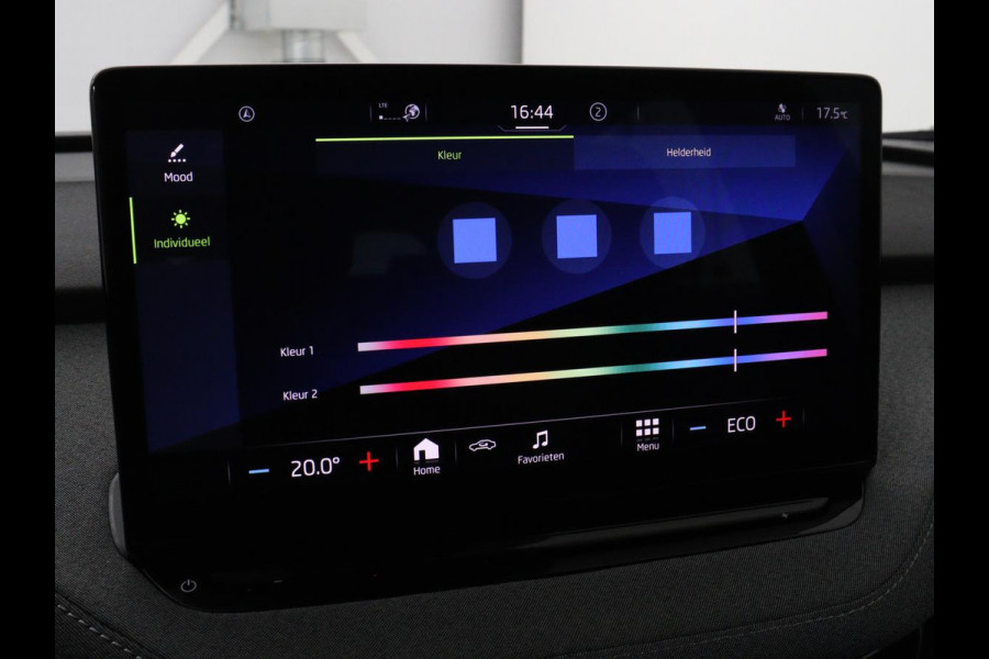 Škoda ENYAQ iV 60 | Trekhaak | Half leder | Carplay | Navigatie | Full LED | 19'' | Cruise control | Sfeerverlichting | Parkeerhulp | Climate control