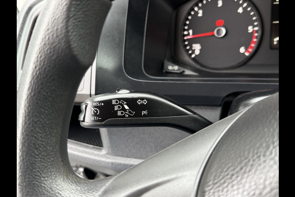 Volkswagen Transporter 2.0 TDI 102 PK / L1H1 / 1e EIG. / ACHTERKLEP / AIRCO / CRUISE / CAMERA / VERWARMDE VOORRUIT