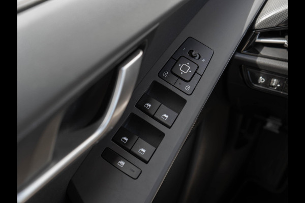 Kia Niro EV Light Edition 64.8 kWh | Navigatie | Achteruitrijcamera | Airco | Cruise control Adaptief |