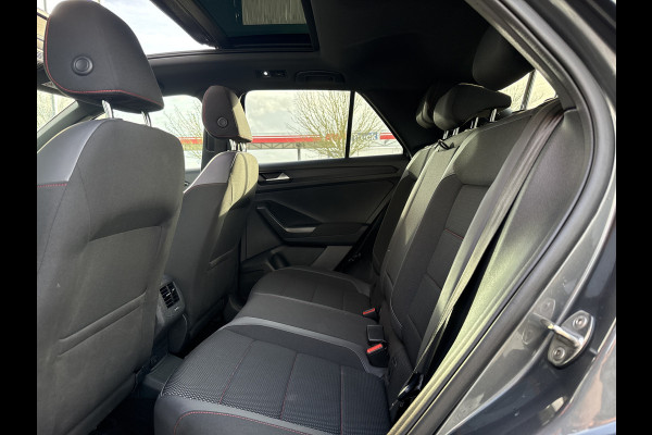 Volkswagen T-Roc 1.5 TSI Sport Business R-line | BTW | Vitrual | Pano | Trekhaak | Carplay | Navi