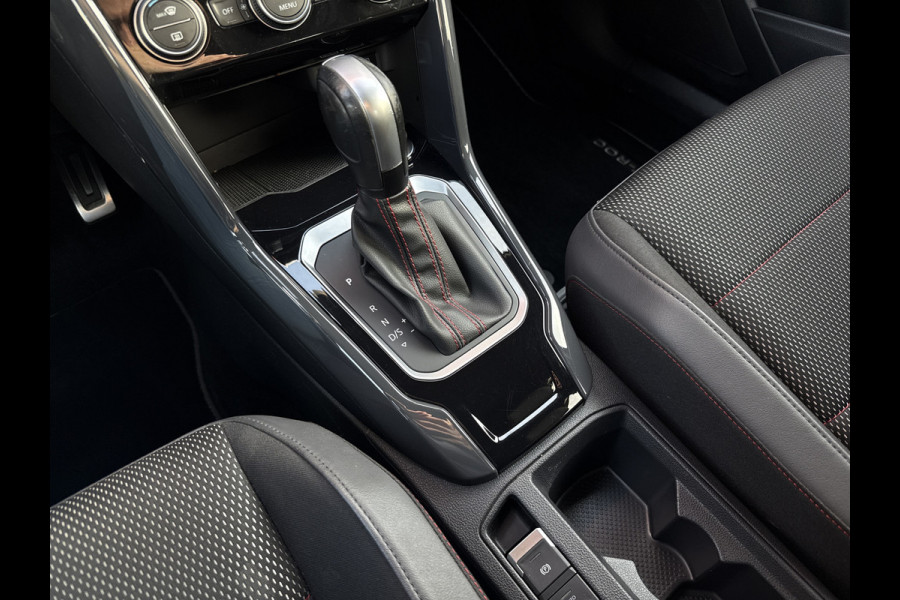 Volkswagen T-Roc 1.5 TSI Sport Business R-line | BTW | Vitrual | Pano | Trekhaak | Carplay | Navi
