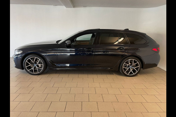 BMW 5 Serie Touring 530e Business Edition Plus AUTOMAAT AIRCO NAVI CRUISE PANO LEDER VELGEN CAMERA NIEUWSTAAT
