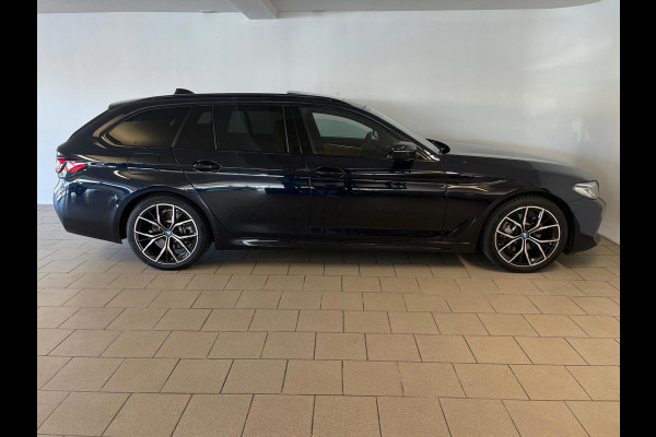 BMW 5 Serie Touring 530e Business Edition Plus AUTOMAAT AIRCO NAVI CRUISE PANO LEDER VELGEN CAMERA NIEUWSTAAT