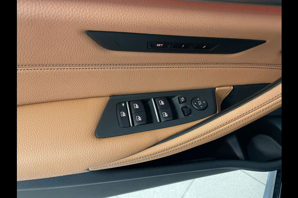 BMW 5 Serie Touring 530e Business Edition Plus AUTOMAAT AIRCO NAVI CRUISE PANO LEDER VELGEN CAMERA NIEUWSTAAT