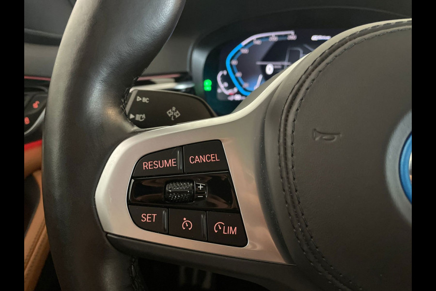 BMW 5 Serie Touring 530e Business Edition Plus AUTOMAAT AIRCO NAVI CRUISE PANO LEDER VELGEN CAMERA NIEUWSTAAT