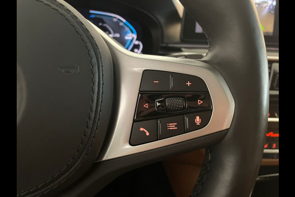 BMW 5 Serie Touring 530e Business Edition Plus AUTOMAAT AIRCO NAVI CRUISE PANO LEDER VELGEN CAMERA NIEUWSTAAT