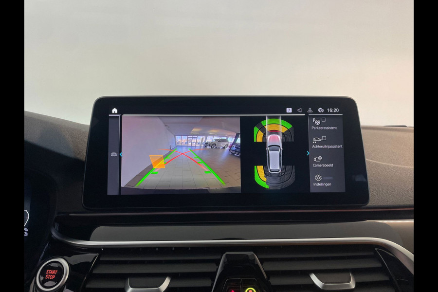BMW 5 Serie Touring 530e Business Edition Plus AUTOMAAT AIRCO NAVI CRUISE PANO LEDER VELGEN CAMERA NIEUWSTAAT