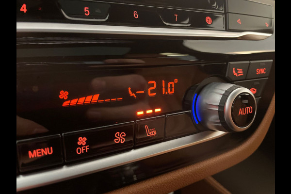 BMW 5 Serie Touring 530e Business Edition Plus AUTOMAAT AIRCO NAVI CRUISE PANO LEDER VELGEN CAMERA NIEUWSTAAT