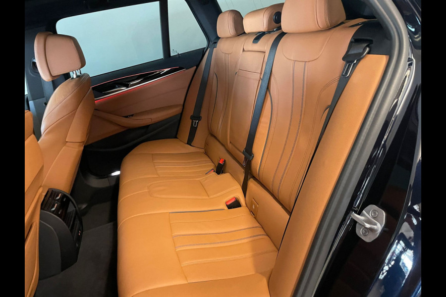 BMW 5 Serie Touring 530e Business Edition Plus AUTOMAAT AIRCO NAVI CRUISE PANO LEDER VELGEN CAMERA NIEUWSTAAT