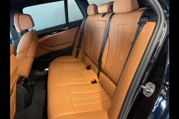 BMW 5 Serie Touring 530e Business Edition Plus AUTOMAAT AIRCO NAVI CRUISE PANO LEDER VELGEN CAMERA NIEUWSTAAT