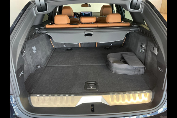 BMW 5 Serie Touring 530e Business Edition Plus AUTOMAAT AIRCO NAVI CRUISE PANO LEDER VELGEN CAMERA NIEUWSTAAT