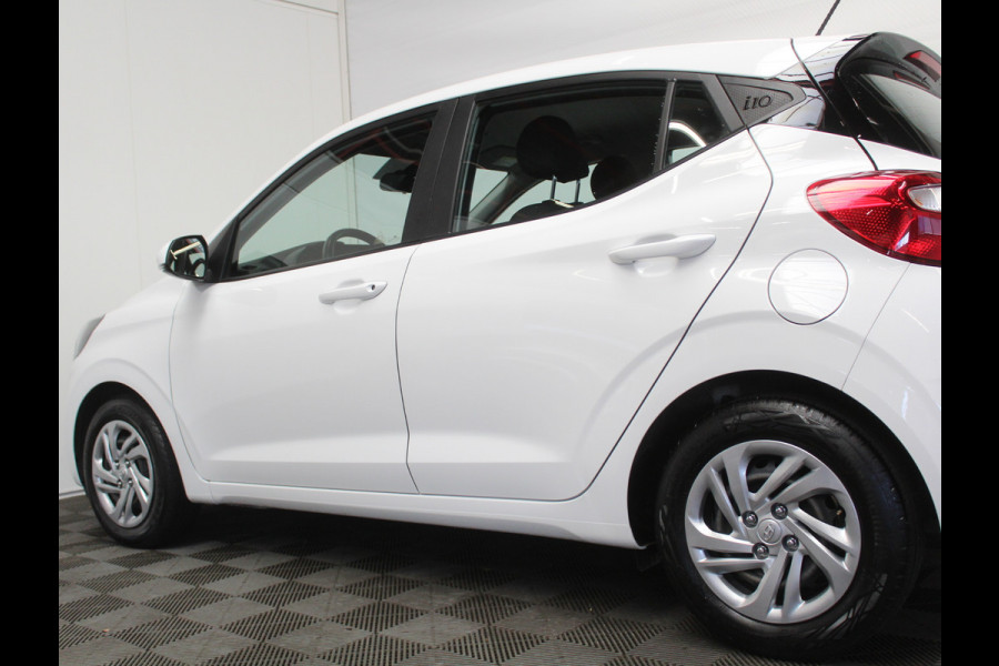 Hyundai i10 1.0 Comfort AIRCO | CRUISE | LED | DAB | CARPLAY | CV | ELRM | STB