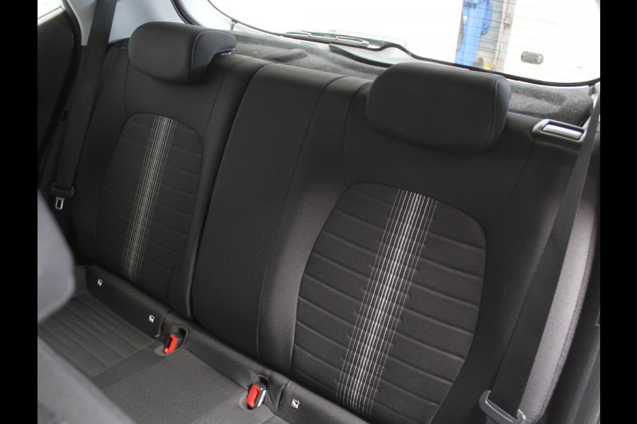 Hyundai i10 1.0 Comfort AIRCO | CRUISE | LED | DAB | CARPLAY | CV | ELRM | STB