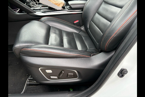 Renault Koleos 1.3 TCe 160pk EDC Initiale Paris | Automaat | VOL! | Trekhaak | Leder | Panoramadak | Stoel- Ventilatie & Verwarming | ACC | Camera |