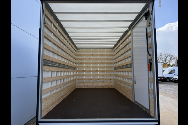 Maxus eDeliver 9 65kWh Elektrisch DHollandia Laadklep 172km WLTP 204PK 80kW Snelladen Carplay Adaptieve Cruise Control LED Airco Koffer Bakwagen Meubelbak