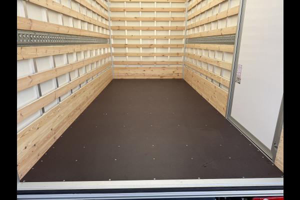 Maxus eDeliver 9 65kWh Elektrisch DHollandia Laadklep 172km WLTP 204PK 80kW Snelladen Carplay Adaptieve Cruise Control LED Airco Koffer Bakwagen Meubelbak