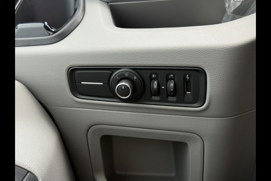 Maxus eDeliver 9 65kWh Elektrisch DHollandia Laadklep 172km WLTP 204PK 80kW Snelladen Carplay Adaptieve Cruise Control LED Airco Koffer Bakwagen Meubelbak