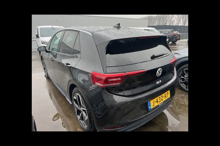 Volkswagen ID.3 First Plus 58 kWh In Keurige staat!