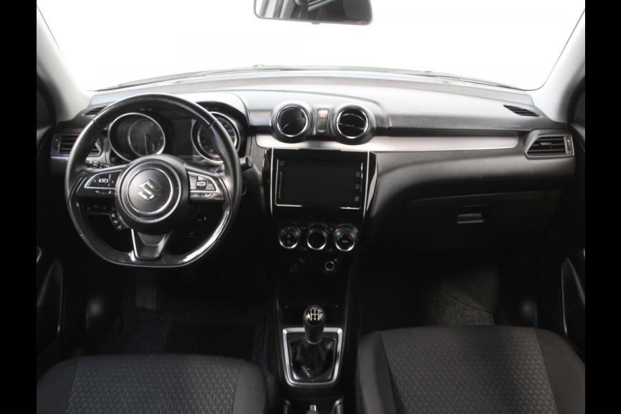 Suzuki Swift 1.2 Style Smart Hybrid CARPLAY | CLIMATE | ADAPCRUISE | DAB | NAVI | LMV16 | CAMERA | PDCA | LED | STOELVERW