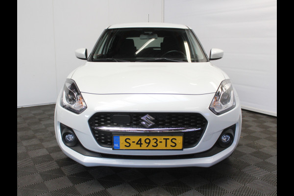 Suzuki Swift 1.2 Style Smart Hybrid CARPLAY | CLIMATE | ADAPCRUISE | DAB | NAVI | LMV16 | CAMERA | PDCA | LED | STOELVERW
