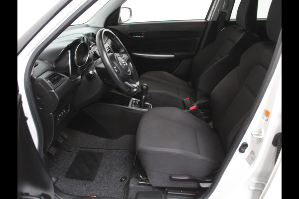 Suzuki Swift 1.2 Style Smart Hybrid CARPLAY | CLIMATE | ADAPCRUISE | DAB | NAVI | LMV16 | CAMERA | PDCA | LED | STOELVERW