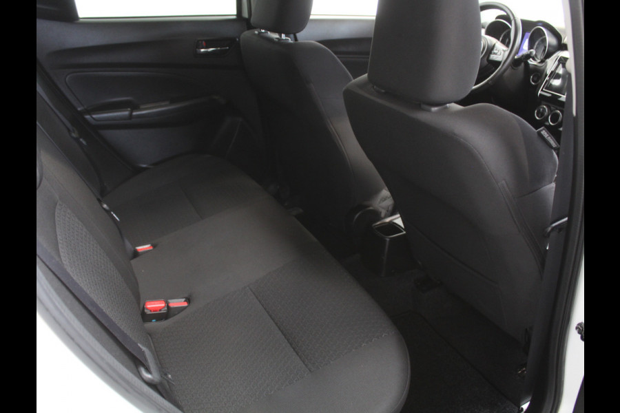 Suzuki Swift 1.2 Style Smart Hybrid CARPLAY | CLIMATE | ADAPCRUISE | DAB | NAVI | LMV16 | CAMERA | PDCA | LED | STOELVERW