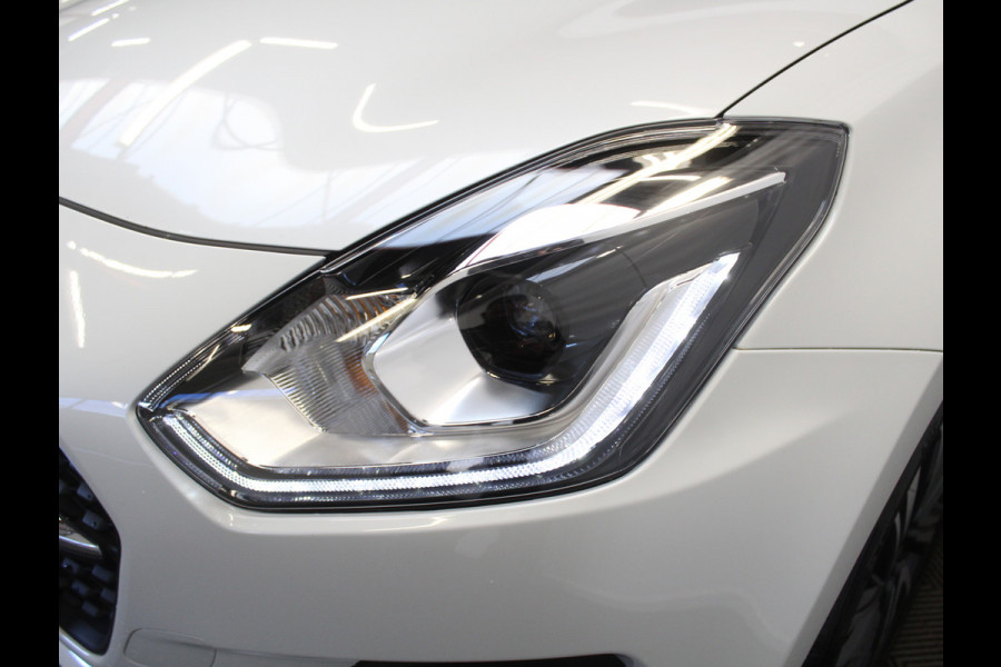 Suzuki Swift 1.2 Style Smart Hybrid CARPLAY | CLIMATE | ADAPCRUISE | DAB | NAVI | LMV16 | CAMERA | PDCA | LED | STOELVERW