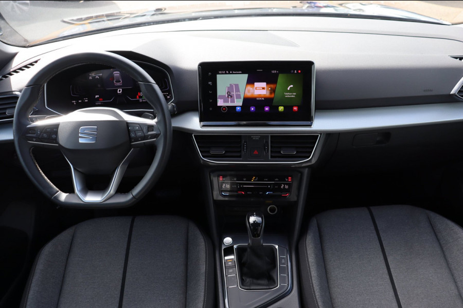 Seat Tarraco 1.5 TSI Style Bus. Intense 7persoons org.NL trekhaak camera stoelverw.