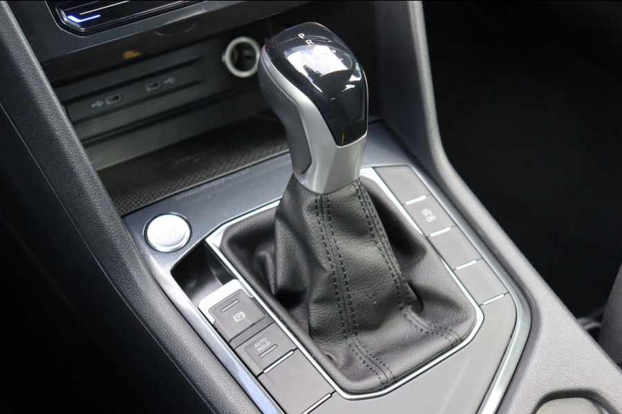 Seat Tarraco 1.5 TSI Style Bus. Intense 7persoons org.NL trekhaak camera stoelverw.