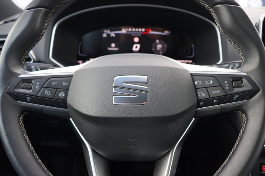 Seat Tarraco 1.5 TSI Style Bus. Intense 7persoons org.NL trekhaak camera stoelverw.