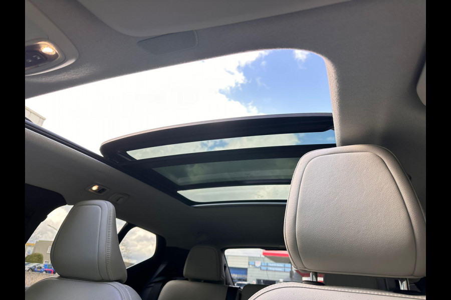 Volvo XC40 1.5 T5 Recharge R-Design | Trekhaak | Panorama dak | Beige Leder | Dealer onderhouden |
