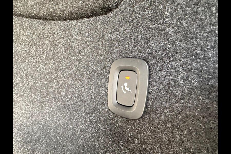 Volvo XC40 1.5 T5 Recharge R-Design | Trekhaak | Panorama dak | Beige Leder | Dealer onderhouden |