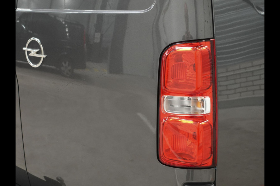 Opel Vivaro 145pk L3H1 Edition Automaat Airco Dubbele cabine Trekhaak Navigatie